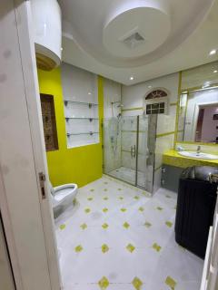 Kingdom View Residence entire floor with 3BR in Al-Sulaymaniyah - 4