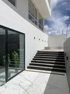 Penthouse nuevo de 2 dormitorios en una excelente ubicación - 5