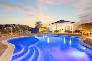 Luxury 6BR Nature's dream Villa by Bocobay - 8