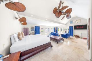 Luxury 6BR Nature's dream Villa by Bocobay - 5