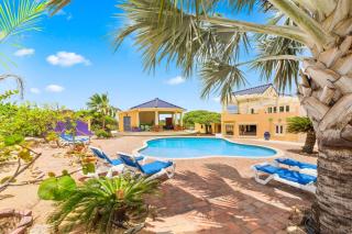 Luxury 6BR Nature's dream Villa by Bocobay - 4