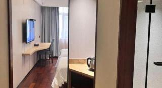 Linjiang International Cruise Hotel (Shanghai Youyi Road) - 4