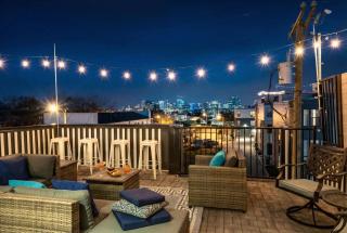 NEW Luxe 4BR 12 Beds - RoofDeck Views - Chefs Kitchen - 2