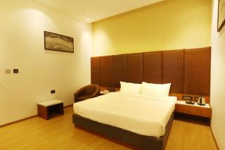 JP Airport Hotel - 3