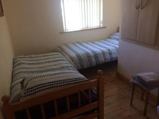Superior Self catering accommodation parking - 9