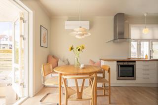 Two Bedroom Apartment with Two Bathrooms and Private Terrace and Garden - 3