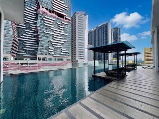 Cloud 52 at R E I Z Z Residence by Dream Home - 1