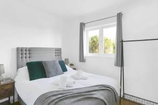 Spacious 2BED Chalet Near Sidmouth - Sleeps 5 - 8