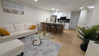 Sweet Home Escape 2BR guest suite - 8