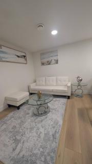 Sweet Home Escape 2BR guest suite - 6