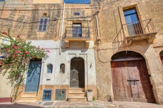 3BR Townhouse with Private Pool and BBQ - 8