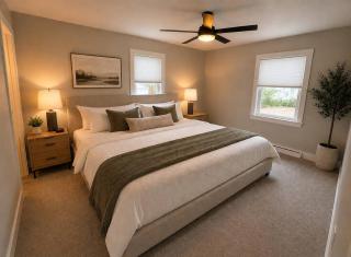 Fort Wayne Retreat Spacious • Sleeps 4 - 5