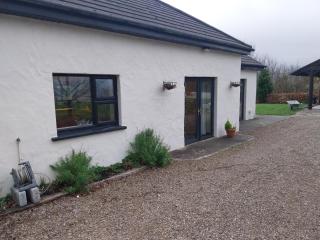 House Sleeps 11 with Parking - 5
