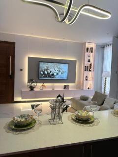 Jozzie Homes - 2