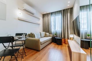 Lime Tones Beachside Apartment - 0