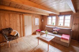 Historic Turf-Roof House in One of the Faroes' Oldest Villages Tjornuvik - 2