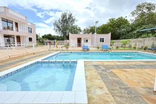 Orchard Villa 3Br - 8