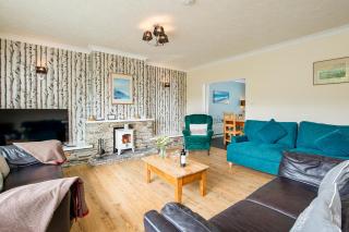 Pine Lodge - 2