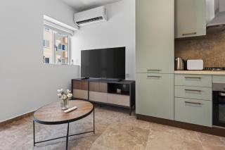 Qawra Bugibba 2 BR 1 Bath Apartment Close to the Sea - 6