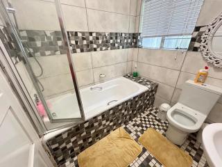 Tranquil 1-Bedroom House Rental in Randburg, South Africa - 2