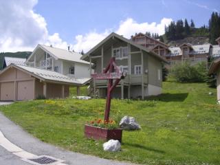 Résidence Hameau - Chalet spacieux · Poêle à bois · WIFI gratuit et illimité · Garage MAE-7359 - 2