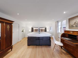 Apartment Suite - 9