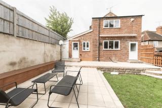 Spacious 3BR Home with Playroom & Free Parking - 6
