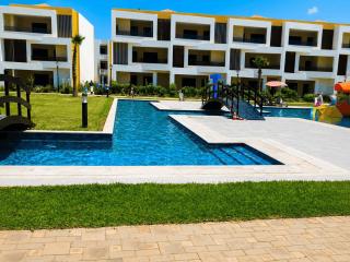 Appartement RDC avec jardin face aux piscines - 3