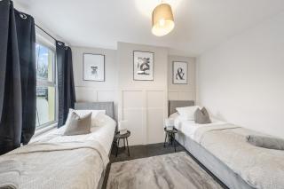 3bed Medway Home for Contractors and Working Professionals - Free Parking - 1