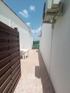 Charmant et élégant T2 à proximité de la plage dans résidence Les Cocotiers domaine de Belfond, proche Club Med saint Anne entièrement climatisé - 8