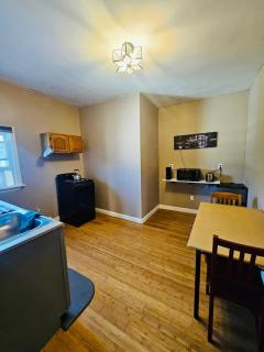 622F Spacious apartment near Whole Foods, Brown University, Downtown, Hospitals - 4