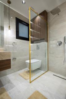 Modern 2 Bedrooms Apartment With Large Patio Near Airport - 3