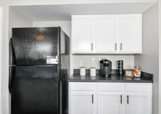 3BR Noblesville Home - Walk to Ruoff - 2