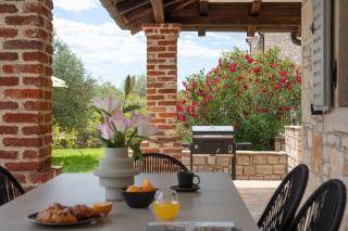 Rustic Villa Rubus with a pool in Istria - 5