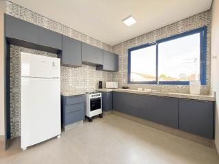Apartamento 08, 2 qtos, 2 banh, 4 camas, ar, 1 vaga - 8