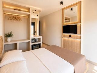 Egeria Suit Hotel - 0
