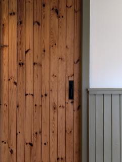 Travellers' Cottage -  - 6