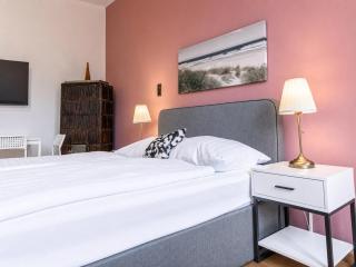 4 Great Apartment Near AKH - Ideal for Groups of 19 - 2