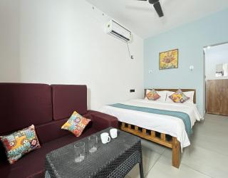 VAR - Blue Haus 1- AC 1 Room, 8 min walk beach - 0