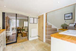 1 Bed in Woodbridge oc-11ang - 2