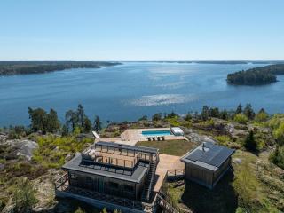 One of the Worlds Most Spectacular Sea Views - 8