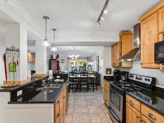 Regency Towers #108 West - 3
