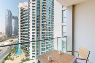 Modern 2BR - Pool - Gym - Walk to Burj Khalifa - 3