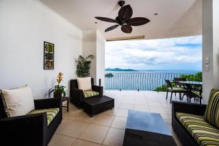 Stylish Oceanview Condo with Quick Beach Access Modern Design & Spacious Balcony - 3