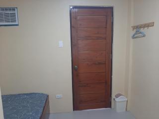 Crezwil Place Room#1 - 4
