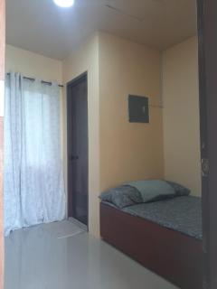 Crezwil Place Room#1 - 3