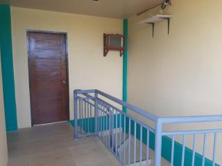 Crezwil Place Room#1 - 2