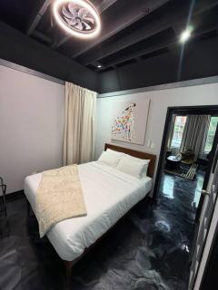 Stylish Cozy 1BR Near Downtown - 8