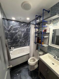 Stylish Cozy 1BR Near Downtown - 5