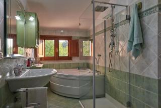 Charming House in Decollatura with Jacuzzi - 1